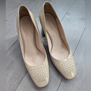 Bottega Veneta nude beige patent leather pumps block heels size 36 US 6
